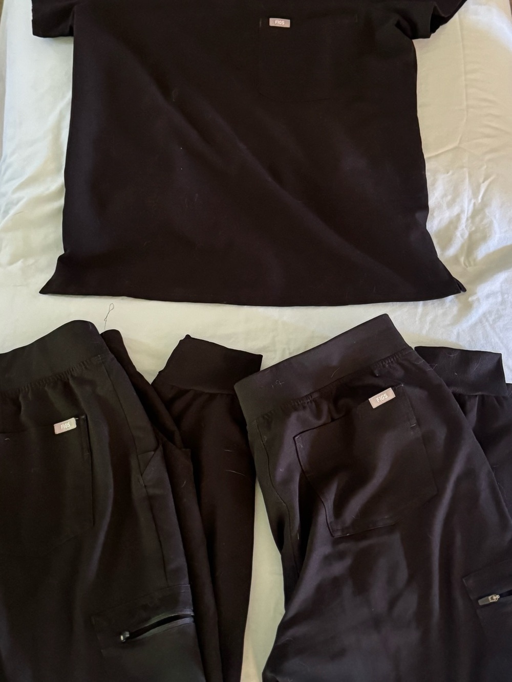 FIGS Scrub Set - 1 top, 2 pants